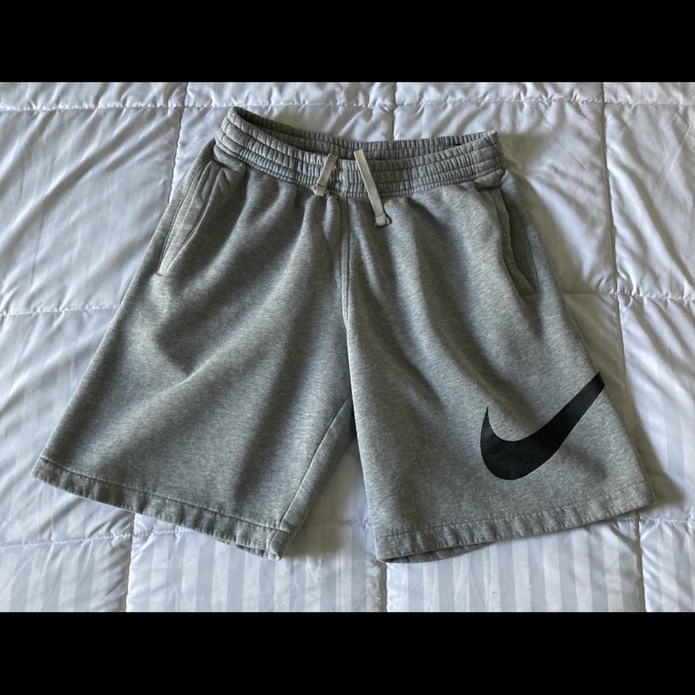 🚩Sold🚩🔥Nike Sweat Shorts🔥